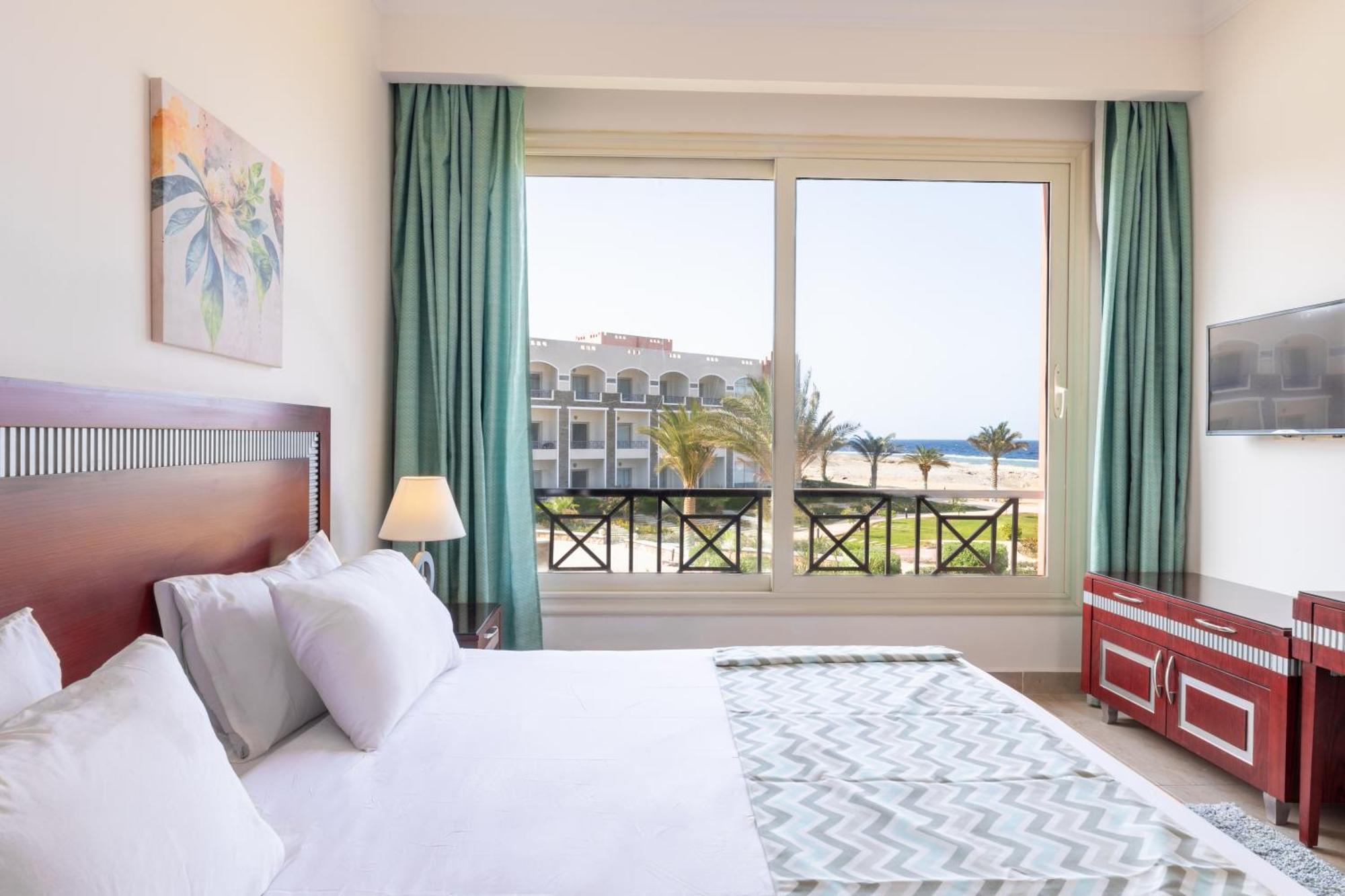 Oyster Bay Beach Resort Abu Dabab Eksteriør billede