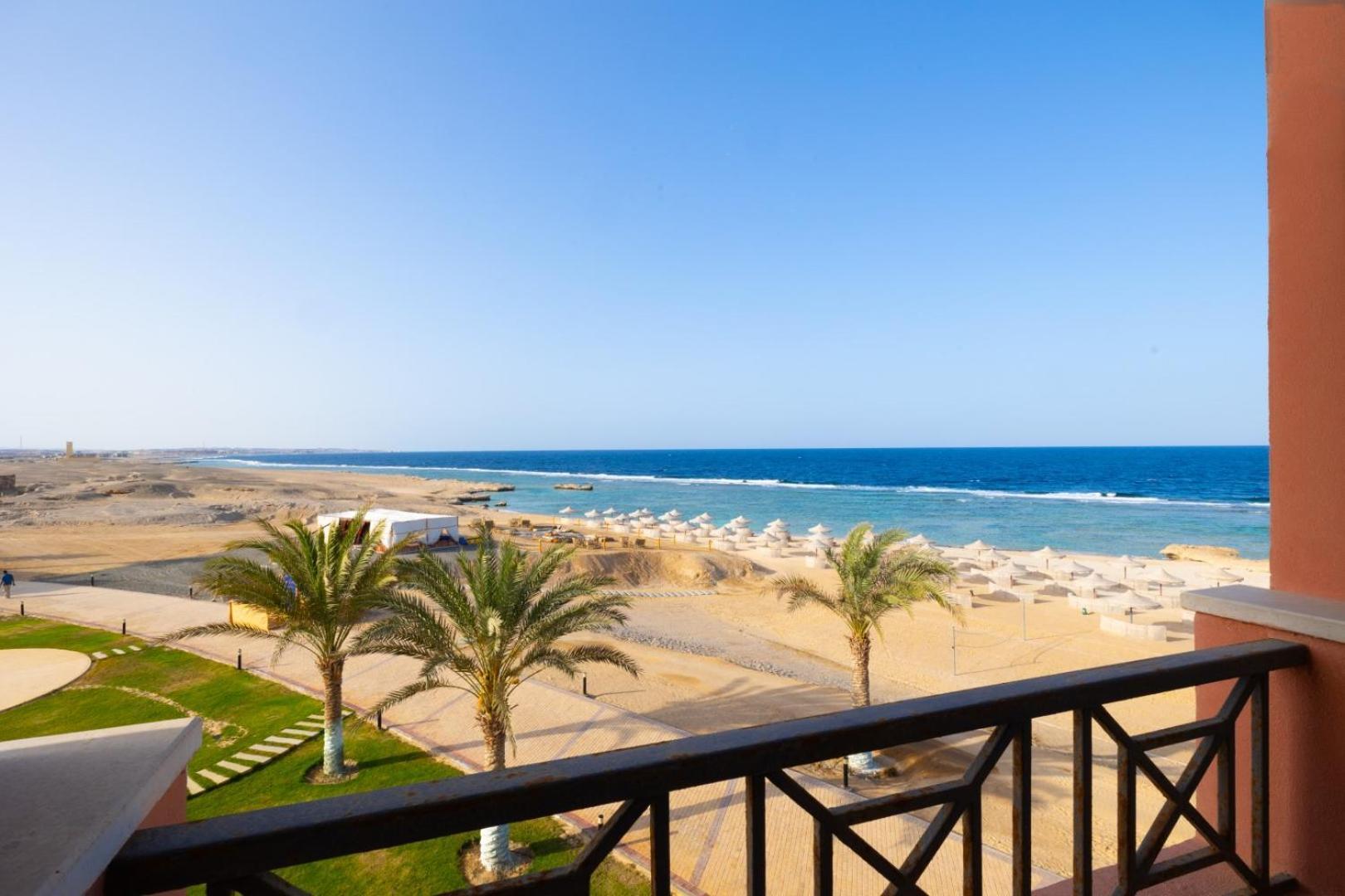 Oyster Bay Beach Resort Abu Dabab Eksteriør billede