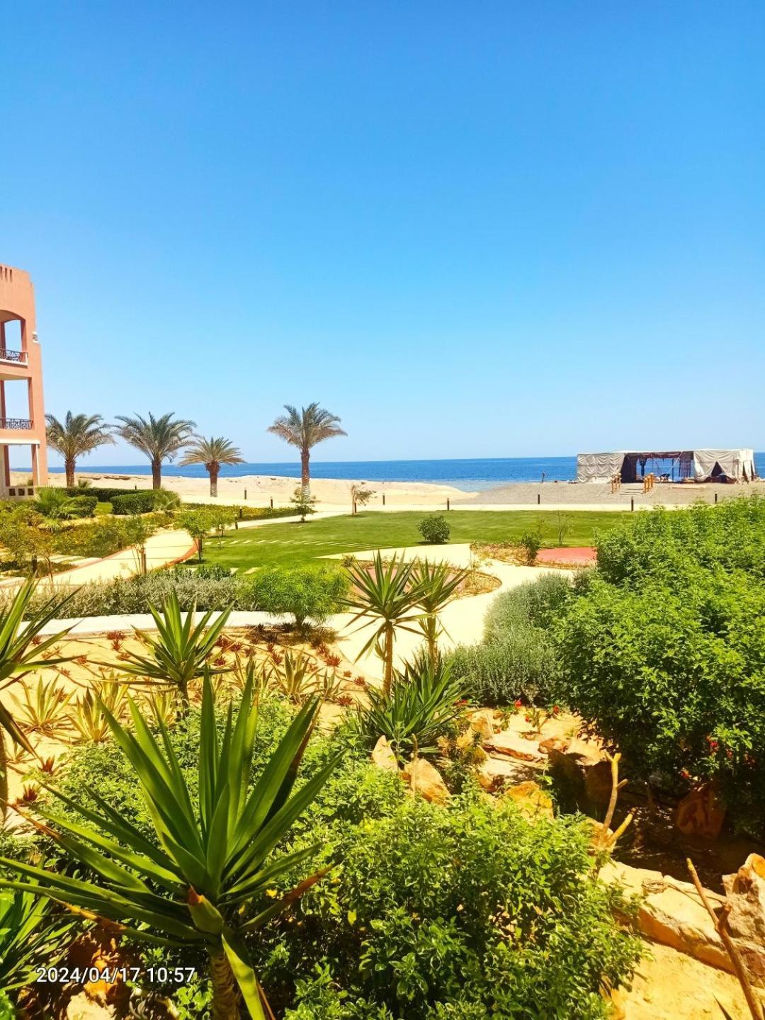 Oyster Bay Beach Resort Abu Dabab Eksteriør billede