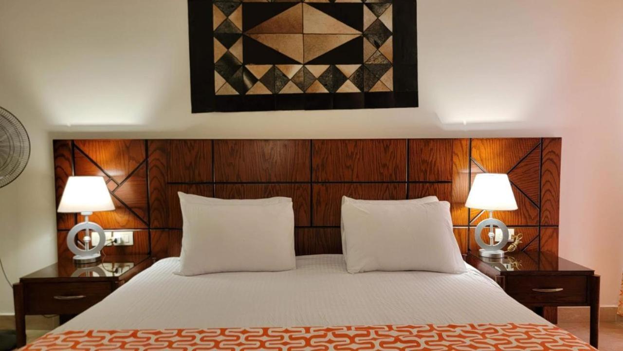 Oyster Bay Beach Resort Abu Dabab Eksteriør billede