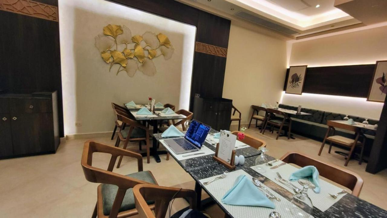 Oyster Bay Beach Resort Abu Dabab Eksteriør billede