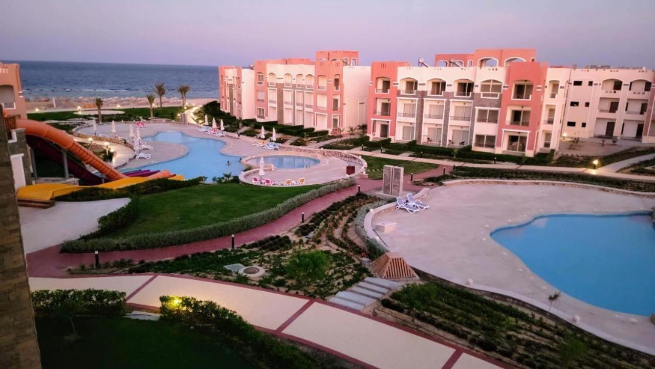 Oyster Bay Beach Resort Abu Dabab Eksteriør billede
