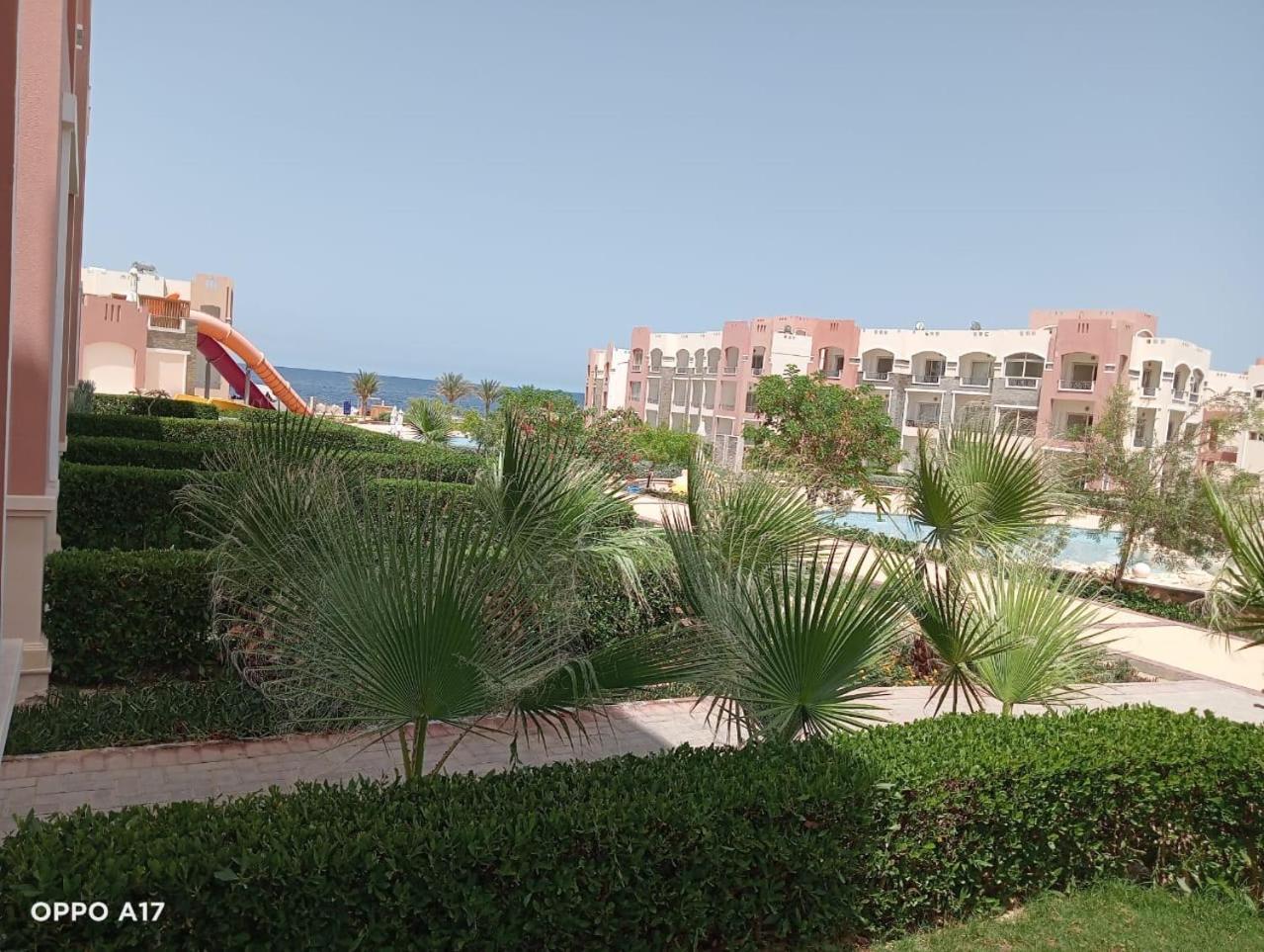 Oyster Bay Beach Resort Abu Dabab Eksteriør billede